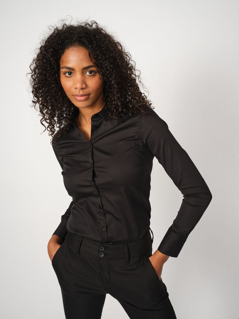 Modelshot / Black / Detail