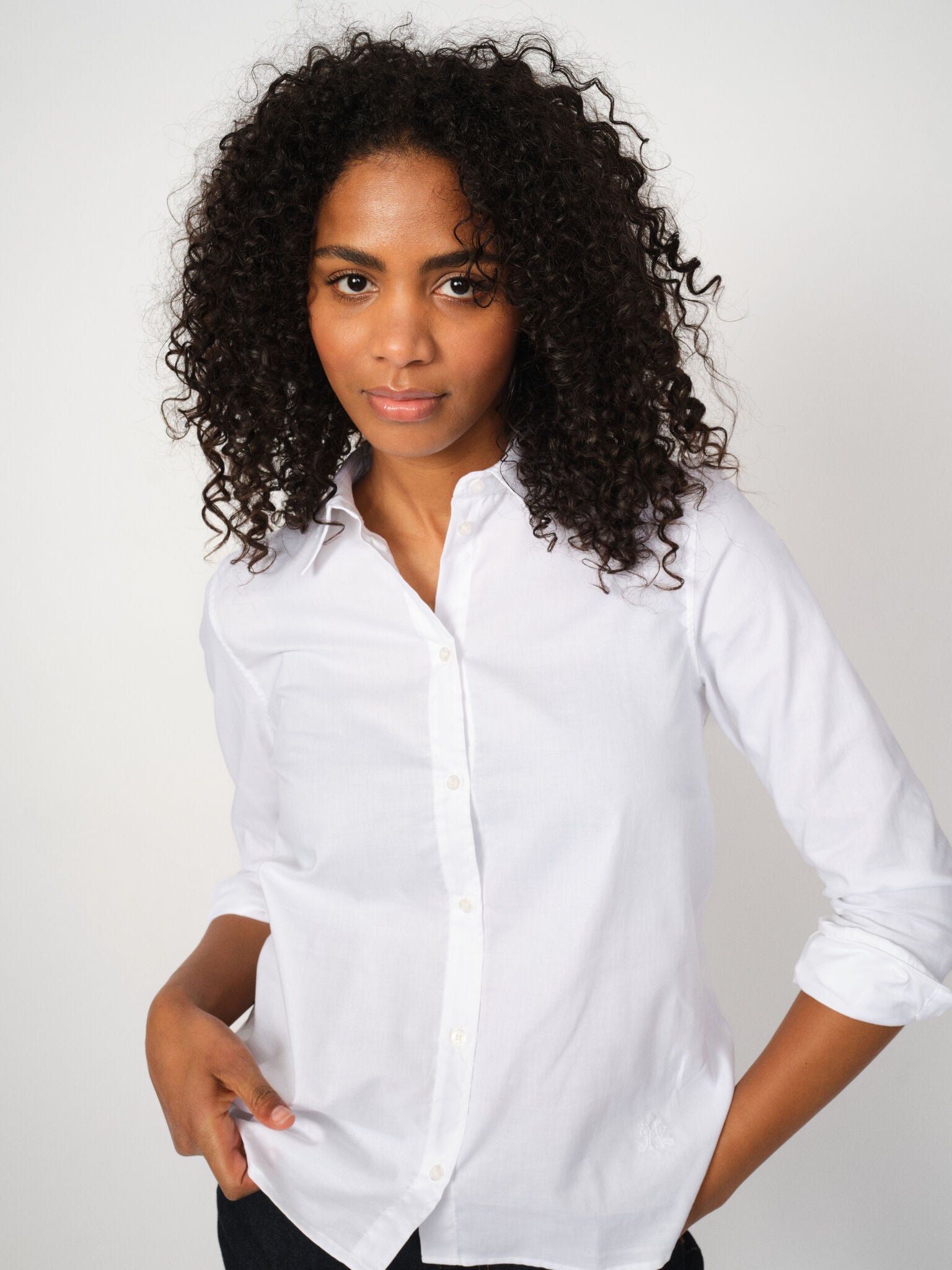 Modelshot / White / Detail