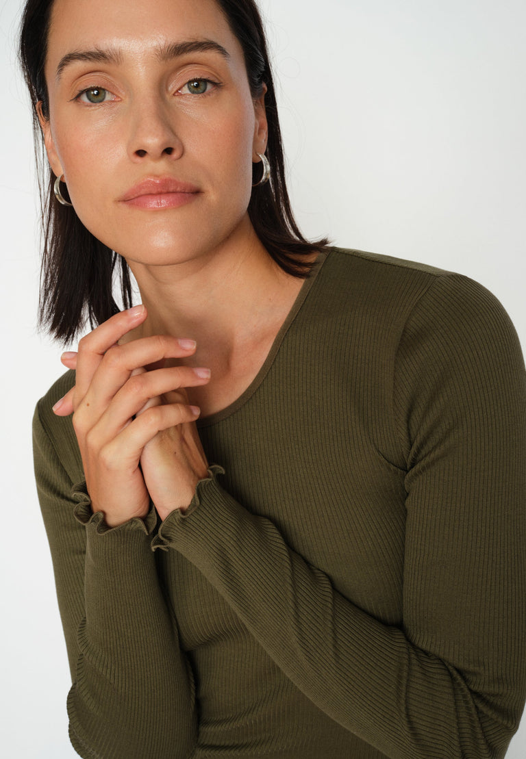 Modelshot / Olive Night / Detail