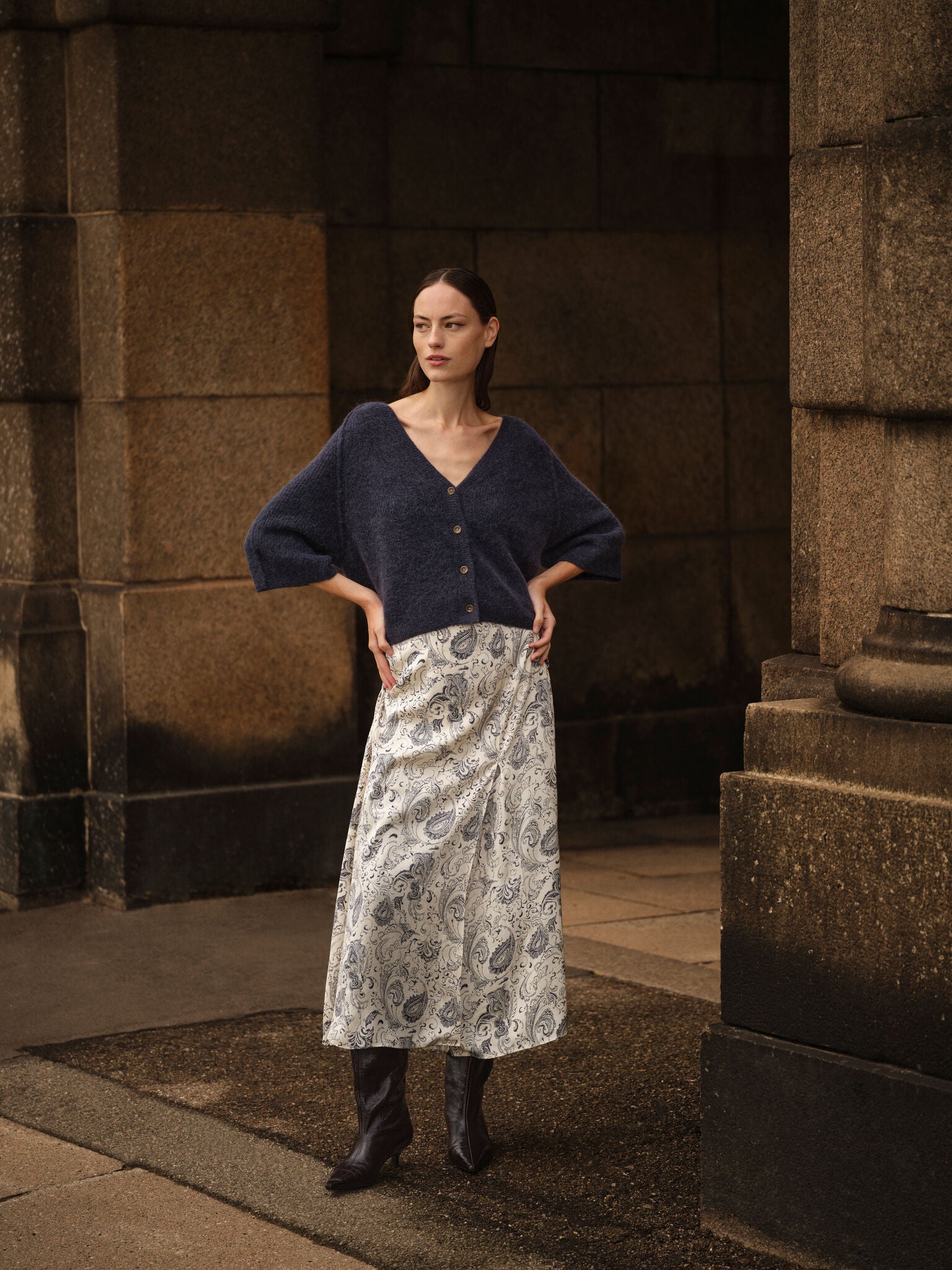 Modelshot / Ecru / Detail