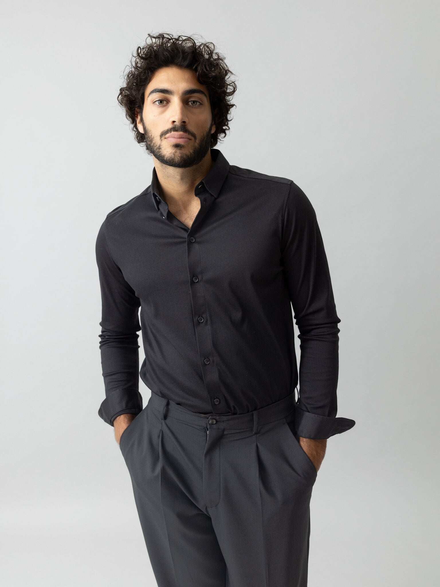 Modelshot / Black / Detail